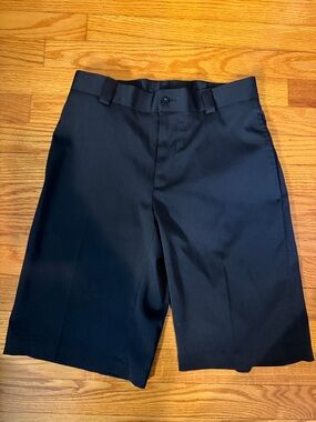 Slazenger Men's Black Flat-Front Golf Shorts